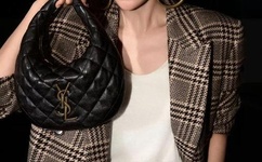 人妻免费久久久久久久了